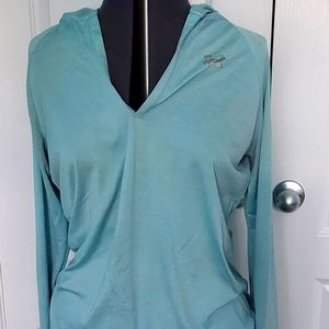 Athletic Under Armour Shirt